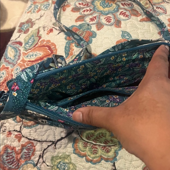 Vera Bradley RFID Little Hanging Around - Picture 6 of 8